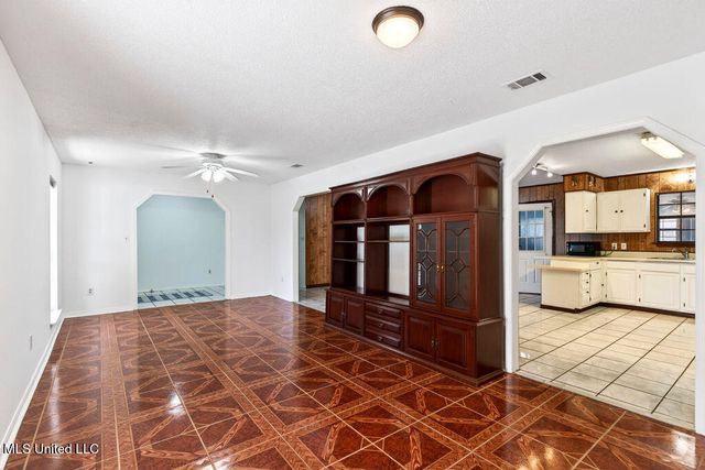 596 Tegarden Road, Gulfport, MS 39507