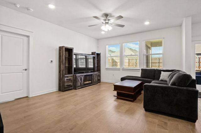7610 Grenadine Bloom BND, Del Valle, TX 78617