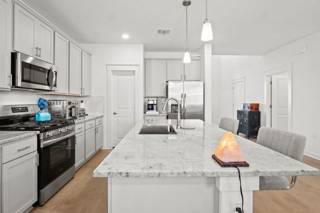 7610 Grenadine Bloom BND, Del Valle, TX 78617