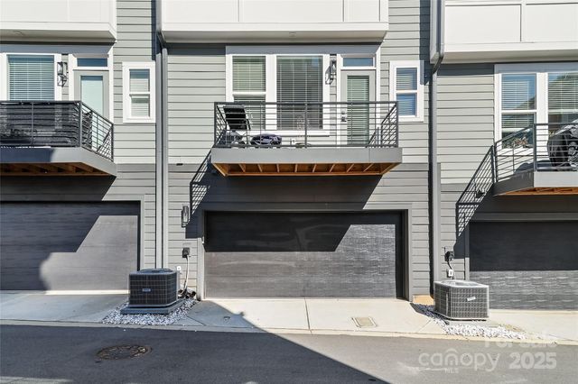 2123 Isom Street, Charlotte, NC 28208