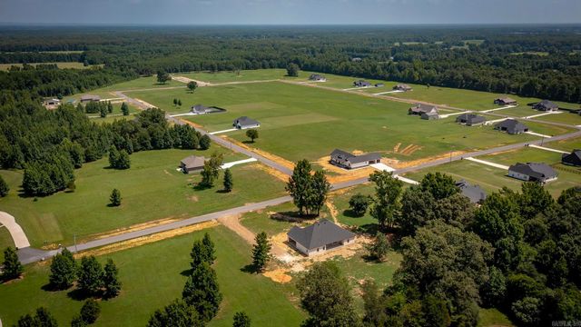 11 Tracer Trail, Ward, AR 72176
