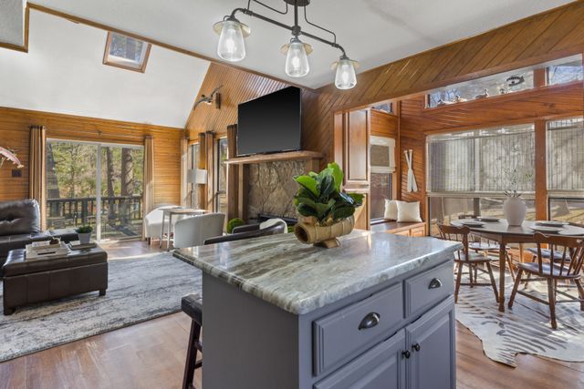 203 King Laurence, Scroggins, TX 75480