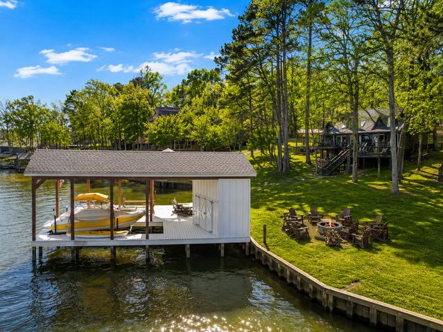 203 King Laurence, Scroggins, TX 75480
