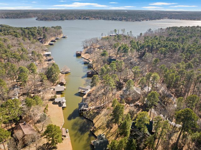 203 King Laurence, Scroggins, TX 75480