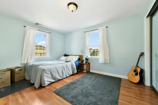 38 Nathan Rd 4, Waltham, MA 02453