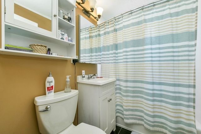 38 Nathan Rd 4, Waltham, MA 02453