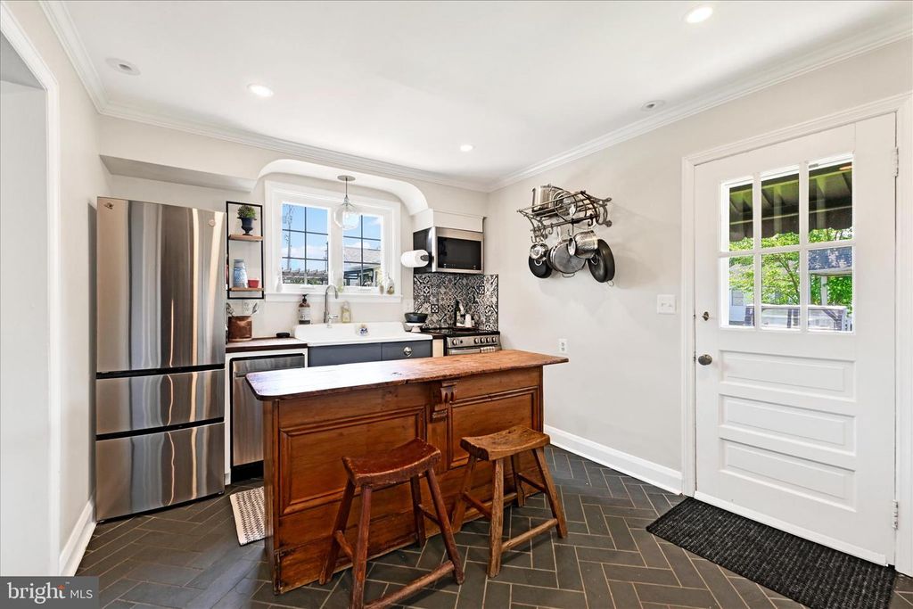 Image 16 of property listing at 221 THOMAS ST, Bel Air, MD 21014