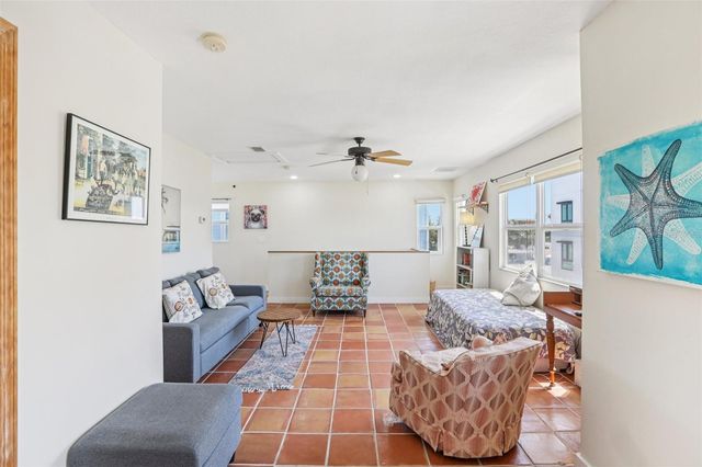 23 80TH AVENUE, Treasure Island, FL 33706