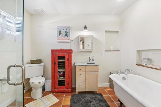 23 80TH AVENUE, Treasure Island, FL 33706