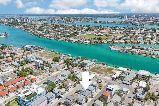 23 80TH AVENUE, Treasure Island, FL 33706