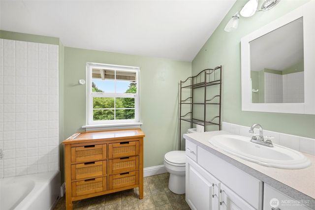3083 Pine Street, Longview, WA 98632
