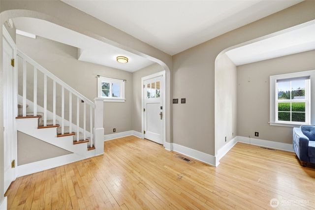 3083 Pine Street, Longview, WA 98632