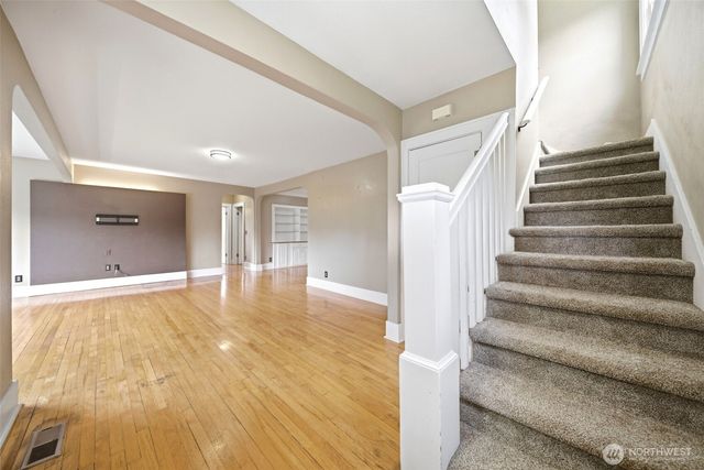 3083 Pine Street, Longview, WA 98632