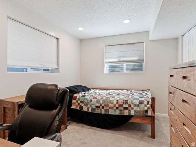 2220 N JONI DR, Layton, UT 84040