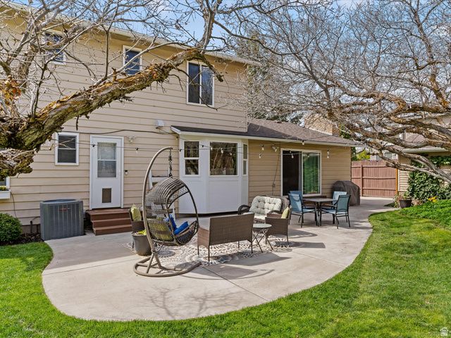 2220 N JONI DR, Layton, UT 84040