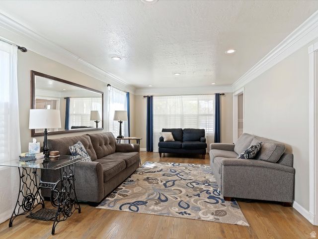 2220 N JONI DR, Layton, UT 84040
