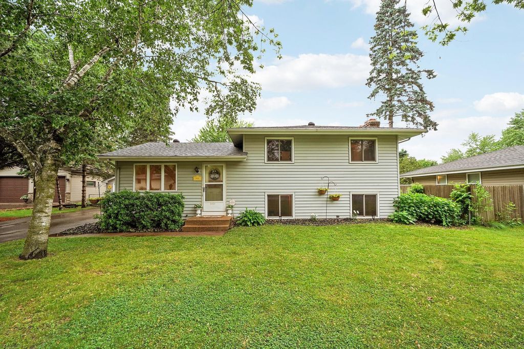 3431 Emerald Drive, White Bear Lake, MN 55110