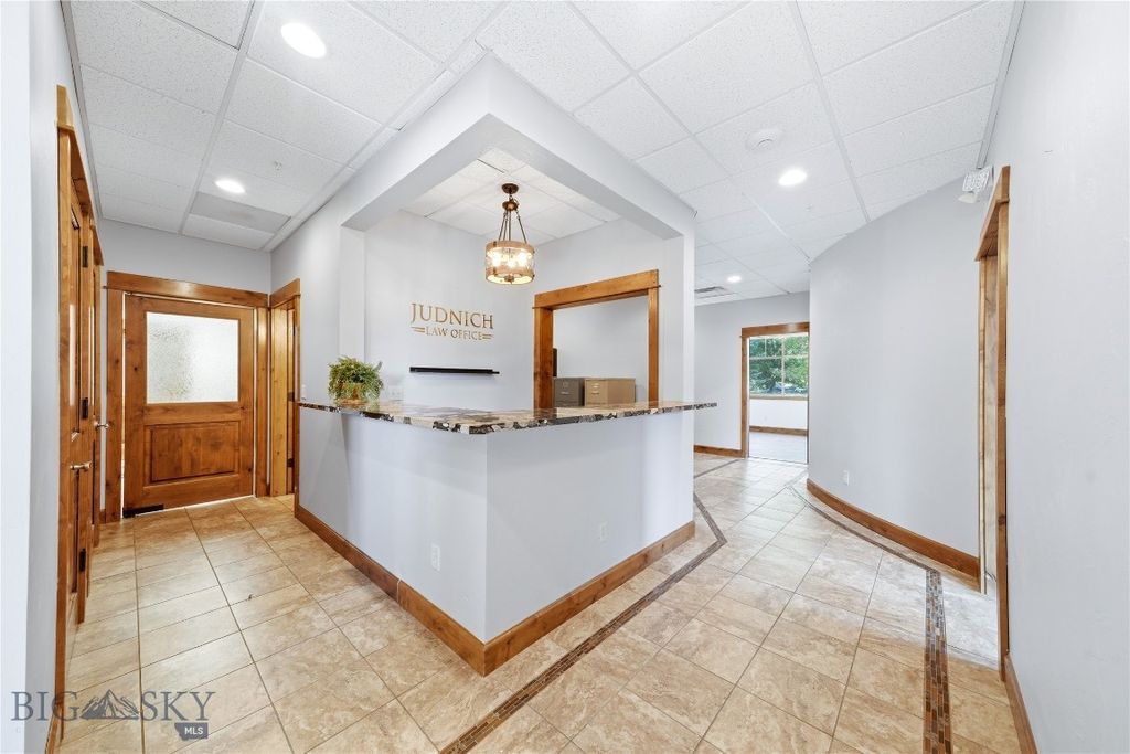 1940 W Dickerson Street 102, Bozeman, MT 59718 photo 2