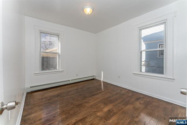 95 Schuyler Avenue, Newark, NJ 07112
