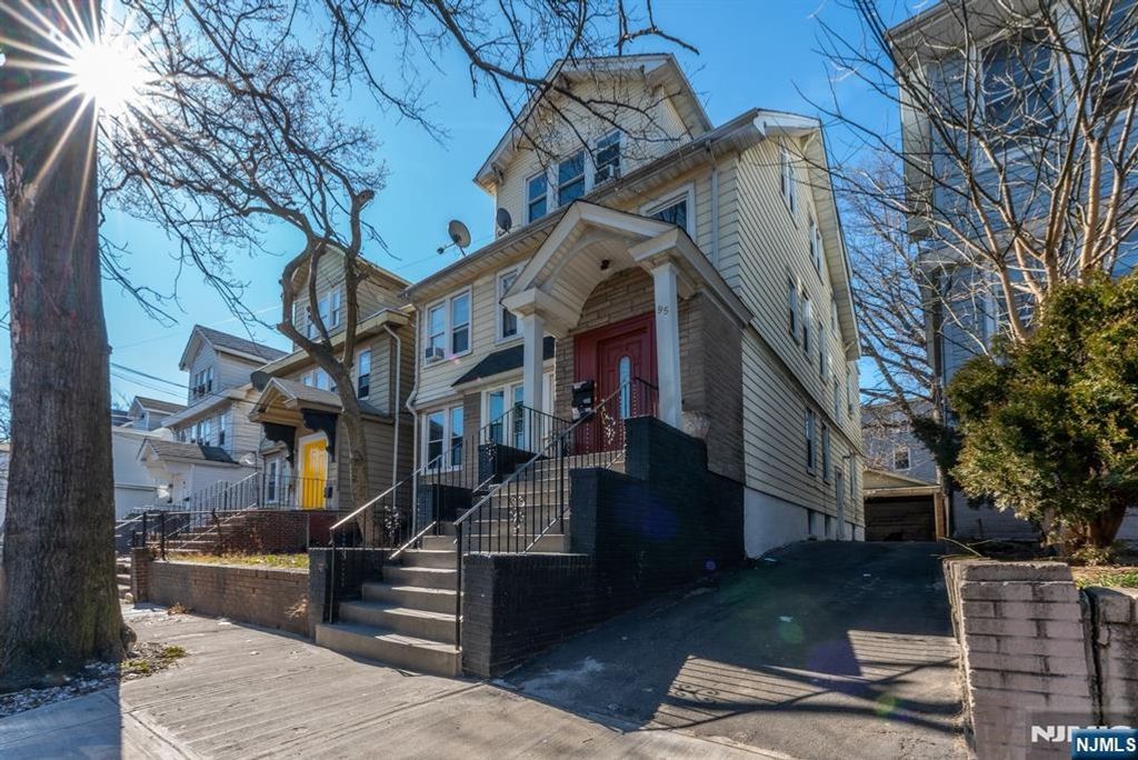 95 Schuyler Avenue, Newark, NJ 07112