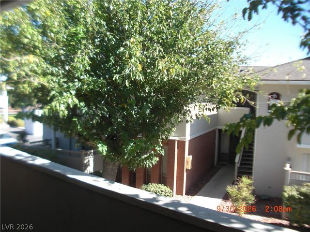 769 Oakmont Avenue 406, Las Vegas, NV 89109