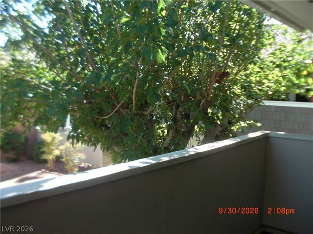 769 Oakmont Avenue 406, Las Vegas, NV 89109