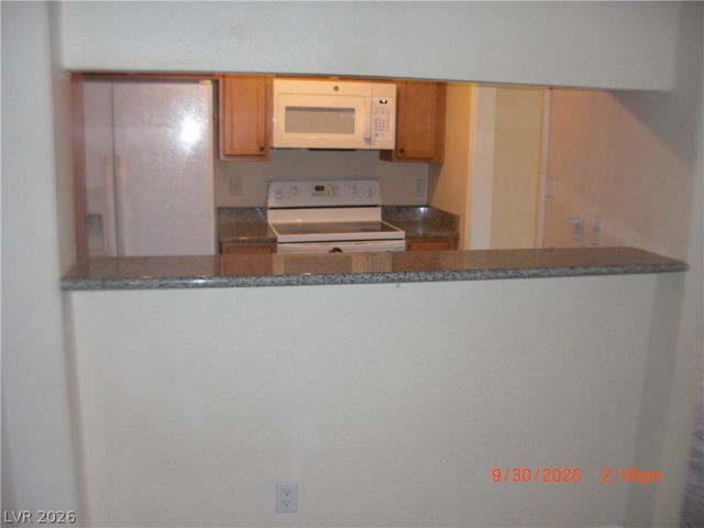 769 Oakmont Avenue 406, Las Vegas, NV 89109