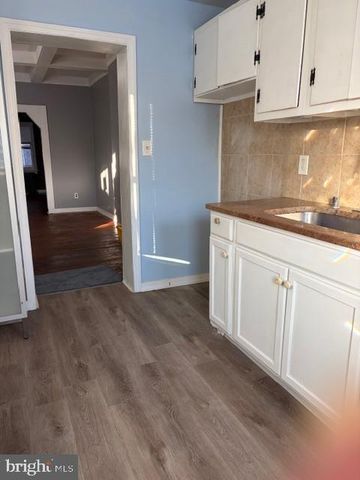 52 3RD AVE, Roebling, NJ 08554