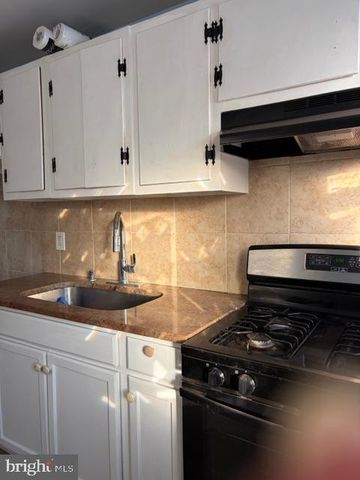 52 3RD AVE, Roebling, NJ 08554