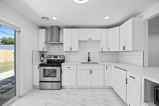 4427 W OKLAHOMA AVENUE, Tampa, FL 33616