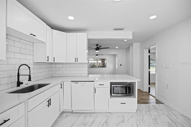 4427 W OKLAHOMA AVENUE, Tampa, FL 33616