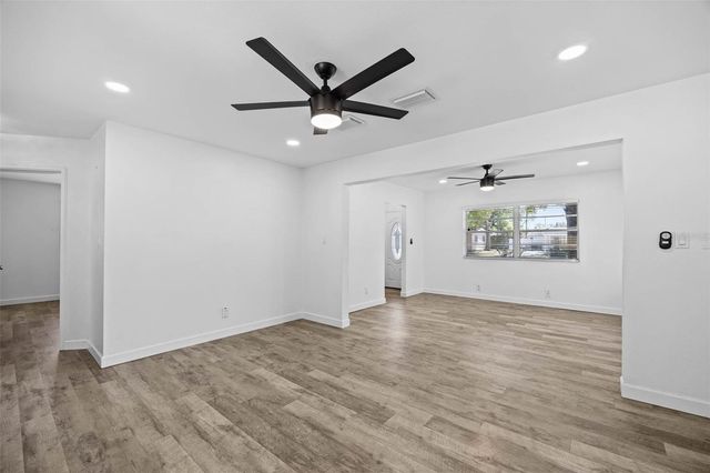 4427 W OKLAHOMA AVENUE, Tampa, FL 33616