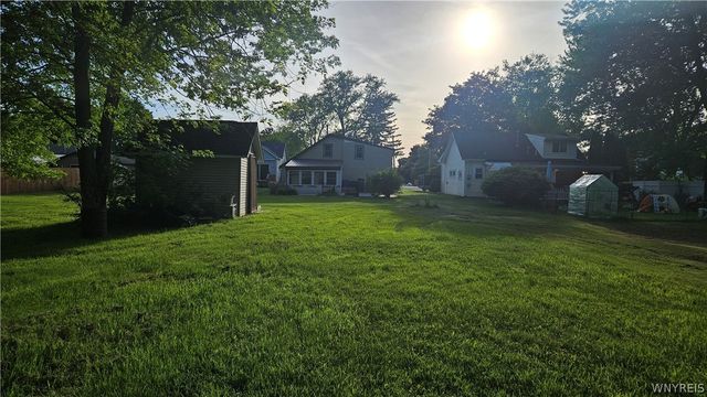 2751 Caledonia Street, Newfane, NY 14108