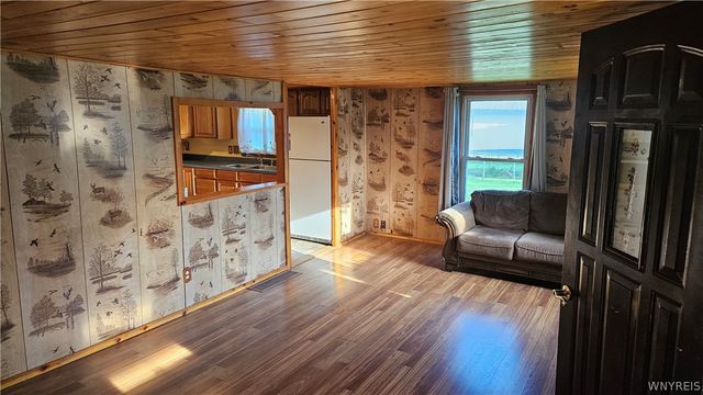 2751 Caledonia Street, Newfane, NY 14108