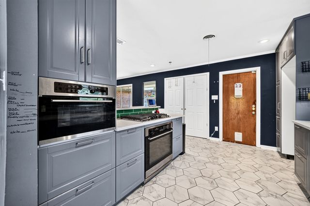 8150 Hunnicut Road, Dallas, TX 75228