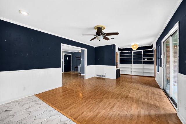 8150 Hunnicut Road, Dallas, TX 75228