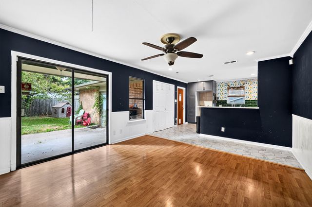 8150 Hunnicut Road, Dallas, TX 75228
