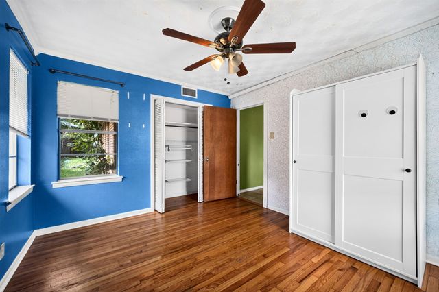 8150 Hunnicut Road, Dallas, TX 75228
