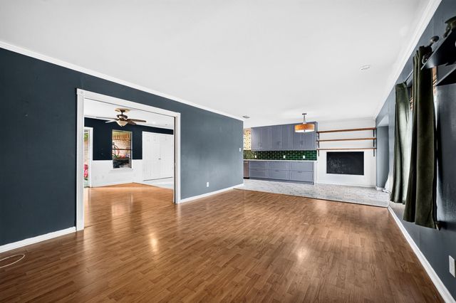 8150 Hunnicut Road, Dallas, TX 75228