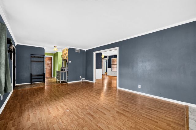 8150 Hunnicut Road, Dallas, TX 75228