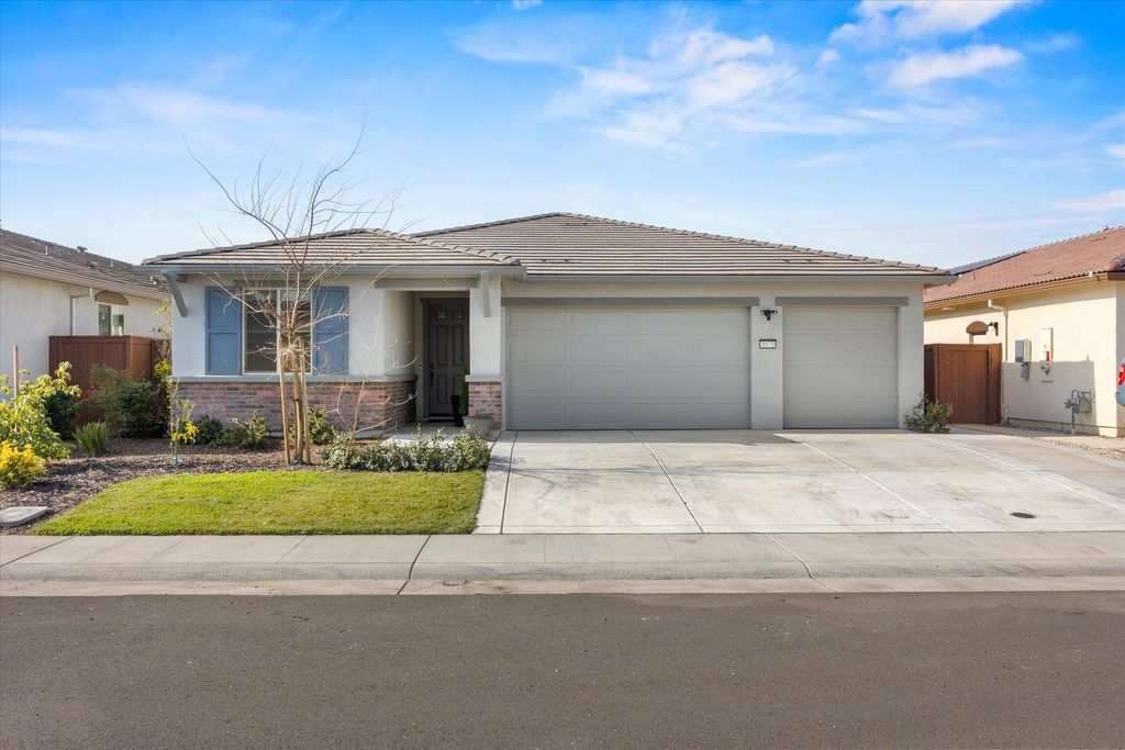 1073 Blue Range Way, Roseville, CA 95747