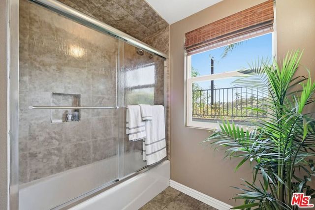 2337 Sunset Heights Drive, Los Angeles, CA 90046