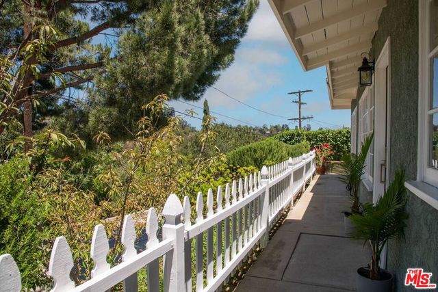 2337 Sunset Heights Drive, Los Angeles, CA 90046