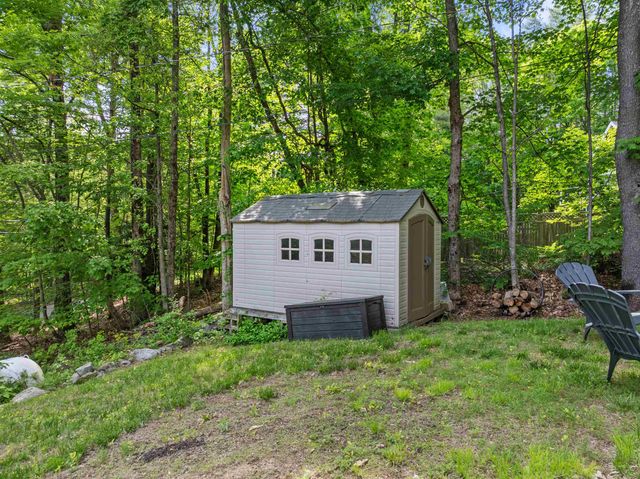 56 Old Hubbard Road, Meredith, NH 03253