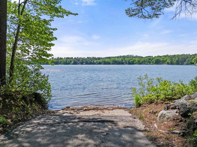 56 Old Hubbard Road, Meredith, NH 03253