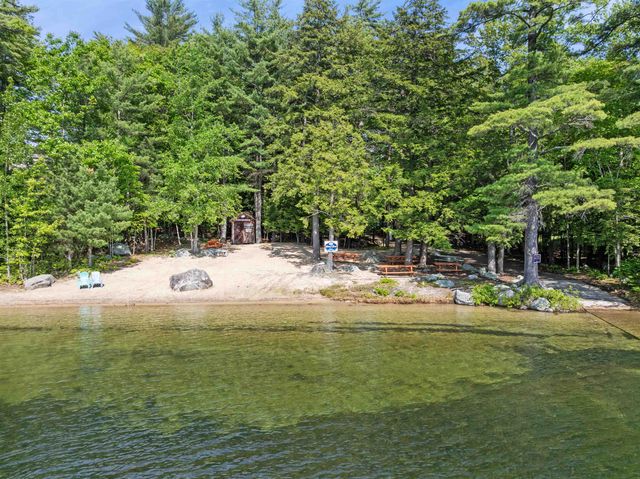56 Old Hubbard Road, Meredith, NH 03253