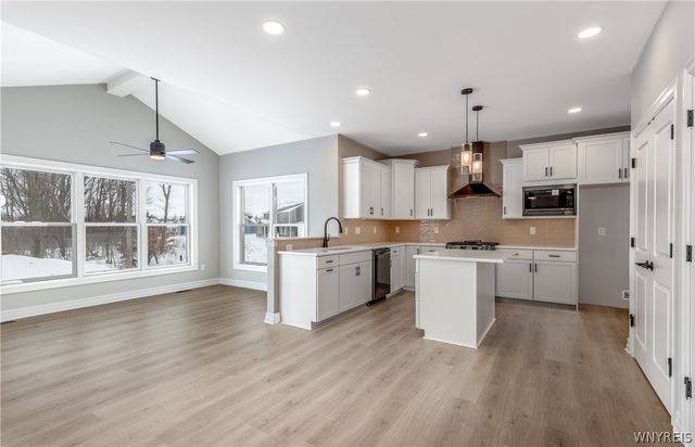 5151 Bridle Path Lane, Lewiston, NY 14092