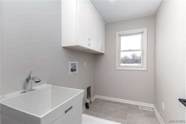 5151 Bridle Path Lane, Lewiston, NY 14092