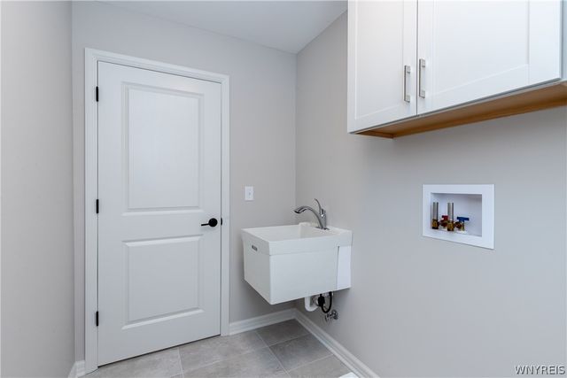 5151 Bridle Path Lane, Lewiston, NY 14092