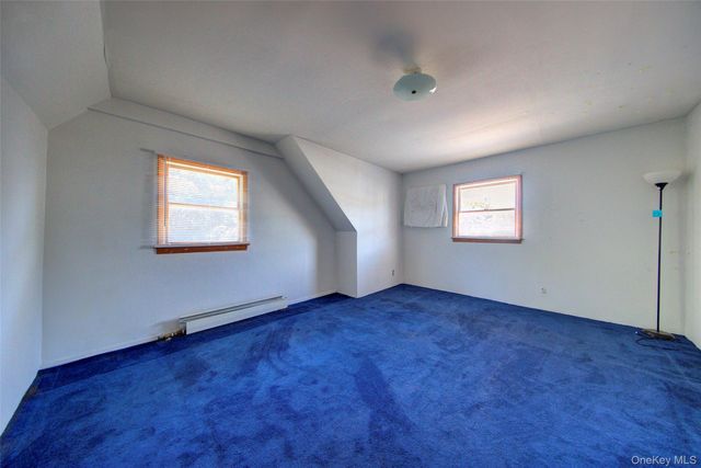 80-11 260th Street, Glen Oaks, NY 11004